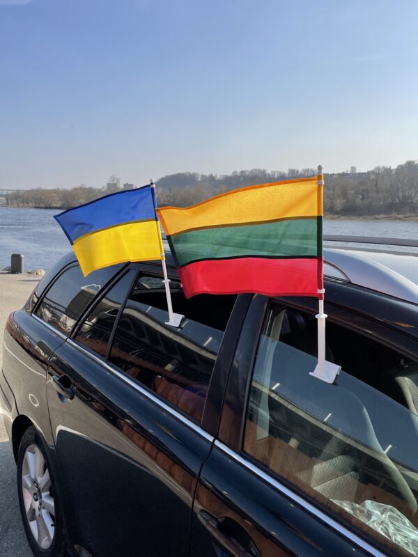 Lietuvos ir ukrainos automobilio vėliavos